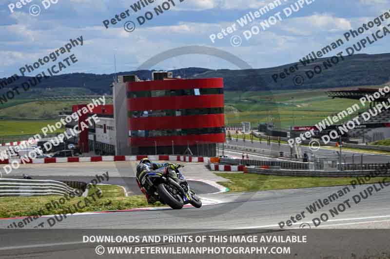 cadwell no limits trackday;cadwell park;cadwell park photographs;cadwell trackday photographs;enduro digital images;event digital images;eventdigitalimages;navarra;no limits trackdays;peter wileman photography;racing digital images;trackday digital images;trackday photos